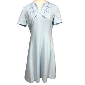 Vintage 70s Short Sleeve Light‎ Blue Mod Shift Dress Womens (M) Midi Embroidered
